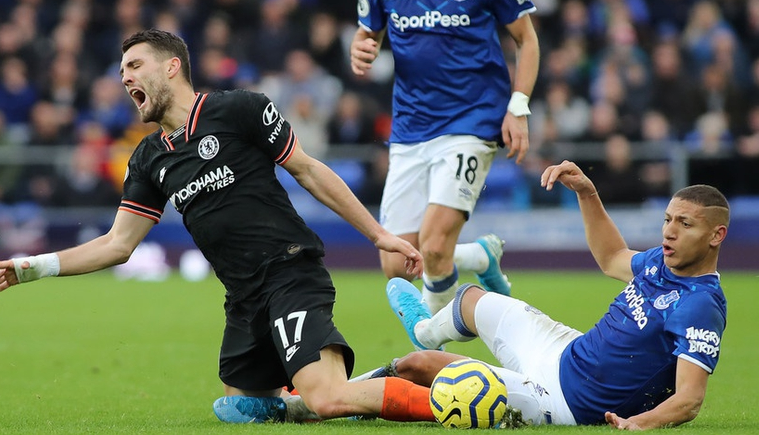 九游娱乐官网-赛前突围战来临，切尔西围绕社区盾远射贴柱，引发热议，阵容厚度经受考验的简单介绍