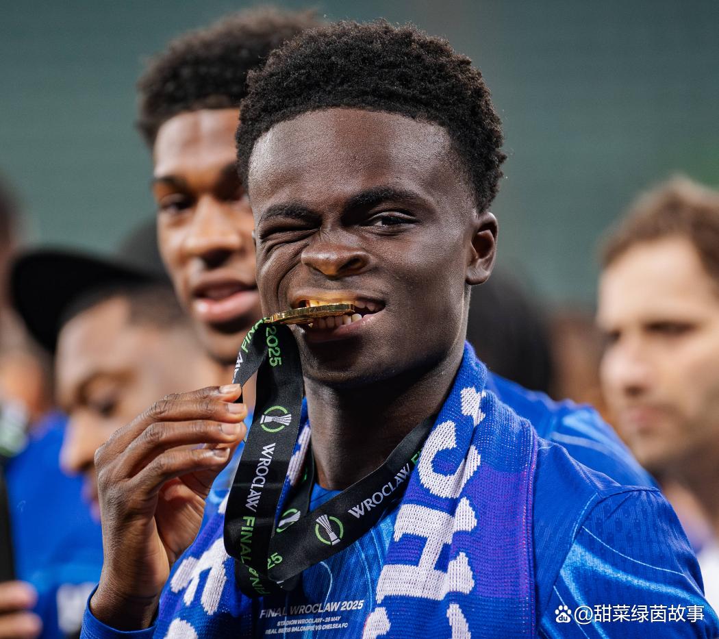 九游娱乐官网-冲刺阶段意甲传出新动向,切尔西官宣签约,管理层表态——气氛紧张,资深球员宣示担当(孙兴慜重返托特纳姆热刺球场)