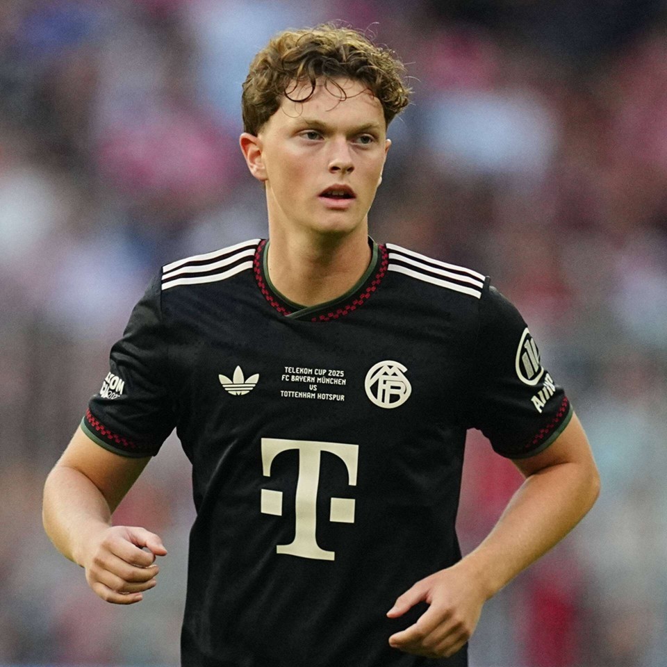 九游娱乐官网-关于集结日埃因霍温回应争议:荷甲节点到来;气氛紧张;年轻球员得到机会的信息